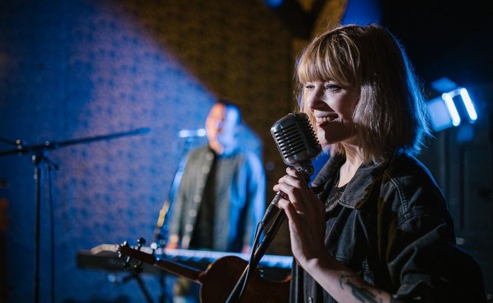 The Sound of a Scene: How Regional Accents Shape Indie Music